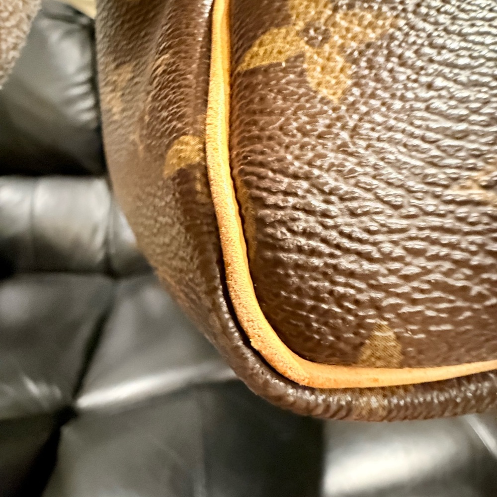 Louis Vuitton Keepall 50 - Picture 11 of 17